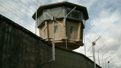 Torre de vigilancia de la cárcel Hohenschönhausen.
