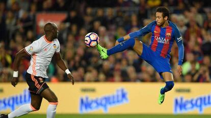 El Barça vence al Valencia en el Camp Nou