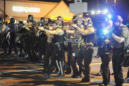 A policia do Missouri, durante um protesto em 18 de agosto.