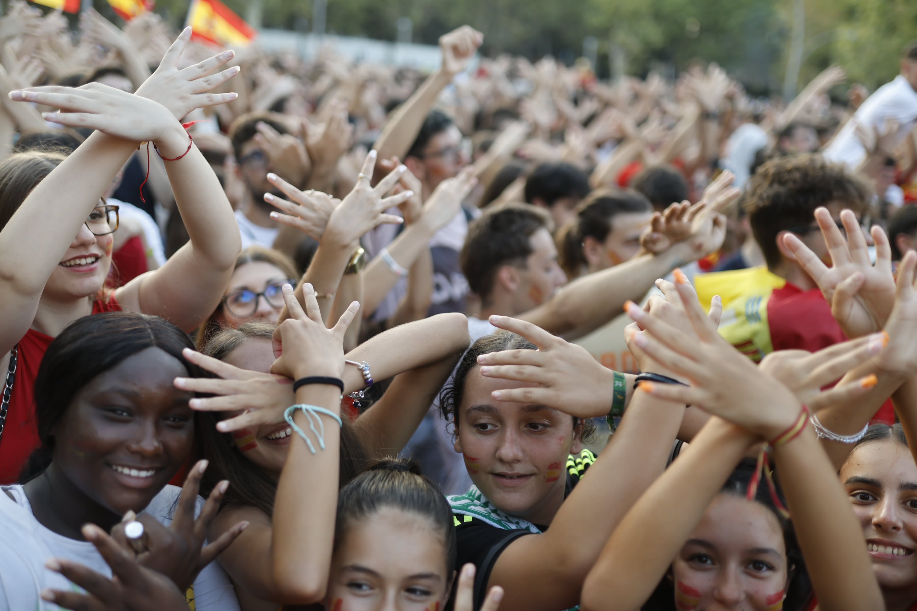 Fiesta, locura e ilusión por La Roja y Lamine Yamal