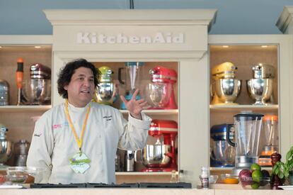 El chef peruano Gast&oacute;n Acurio, durante un festival gastron&oacute;mico en Miami. 