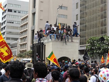 Imágenes de las protestas que terminaron por expulsar a la familia Rajapaksa del poder.