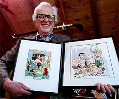 Henry Ketchman, junto a sus creaciones.