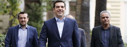 Alexis Tsipras en su llegada al palacio presencial.