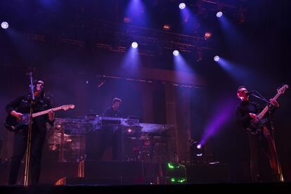 Romy Madley Croft, Jamie Smith y Oliver Sim durante el concierto de The XX en el Corona.