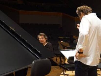 Leonskaja y Nesterowicz, durante un ensayo.