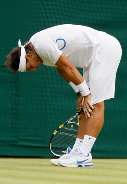 Rafael Nadal durante un partido en Wimbledon.