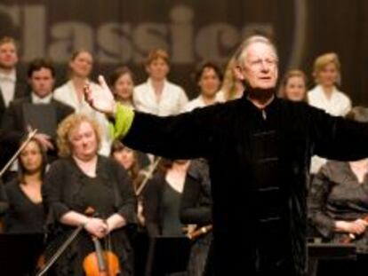 Concierto Xacobeo de Sir John Eliot Gardiner en el Teatro Colón de A Coruña.