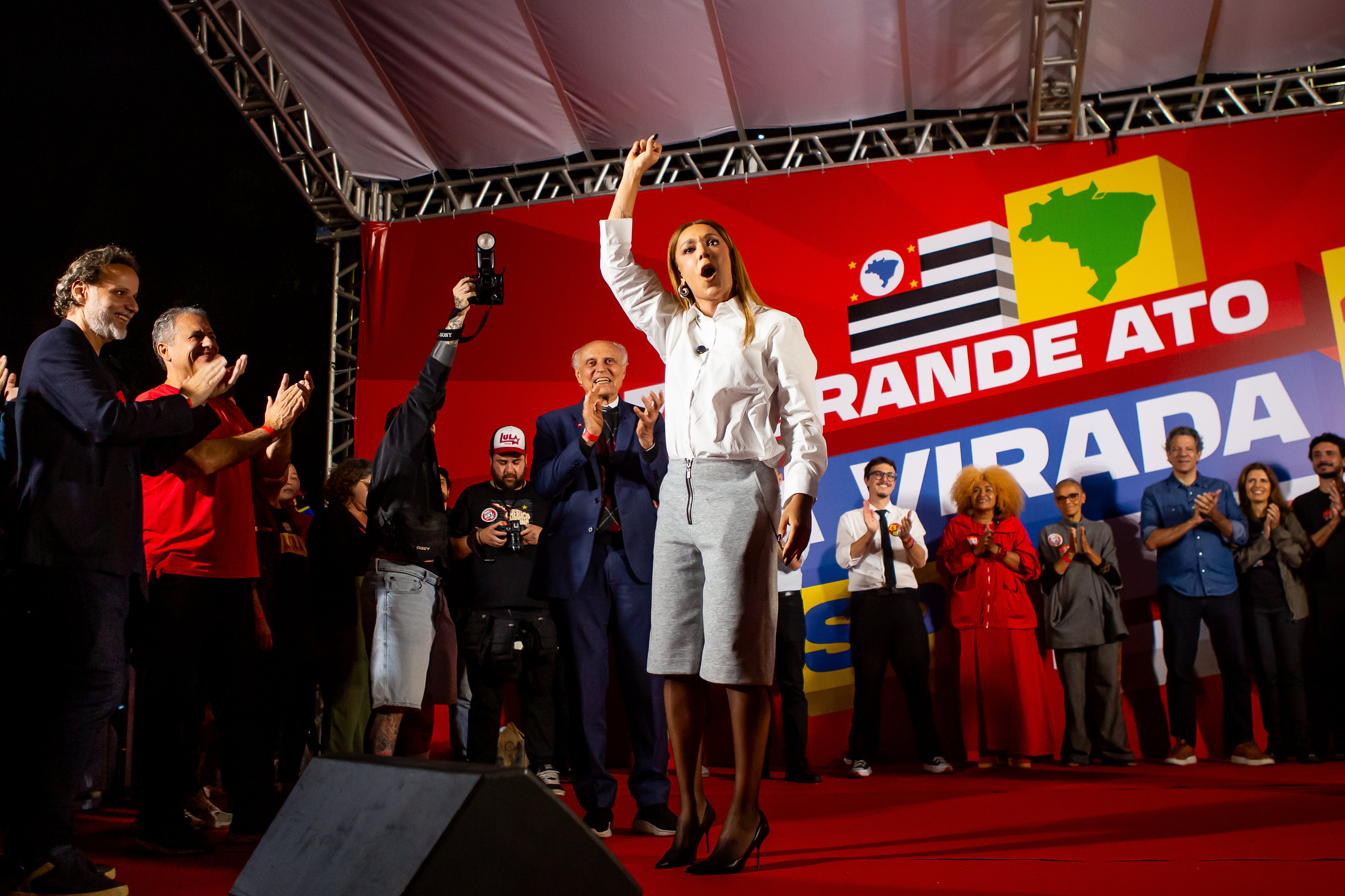 La diputada durante su participación en el mitin.
