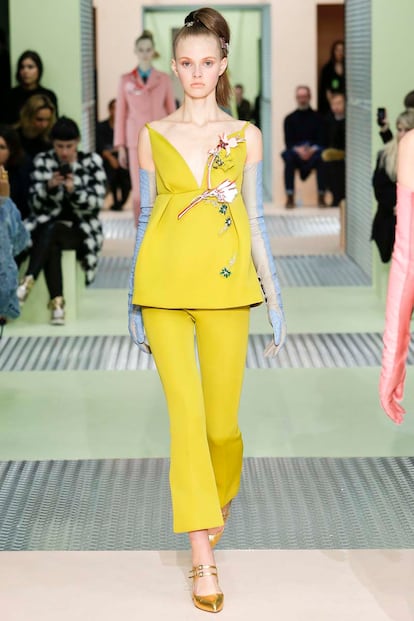 desfile prada milan atoño 2015