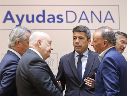 El presidente de la Generalitat, Carlos Mazón, presenta las nuevas ayudas del 'Pla Recuperem València' para personas y entidades afectadas por las riadas.