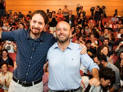 Pablo Iglesias en un mitin con Luís Villares, el 20 de septiembre.