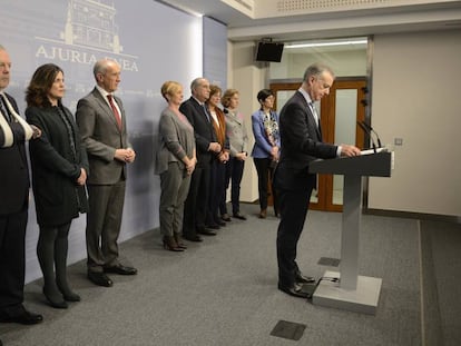 Basque premier Iñigo Urkullu announcing the election on Monday.