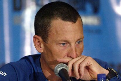 Armstrong, durante la conferencia de prensa.