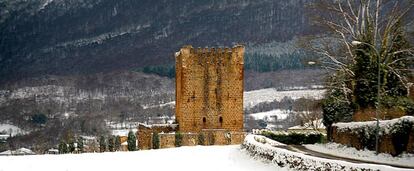 Un castillo burgalés, del siglo XIV, se vende por casi 2.800.000 euros.