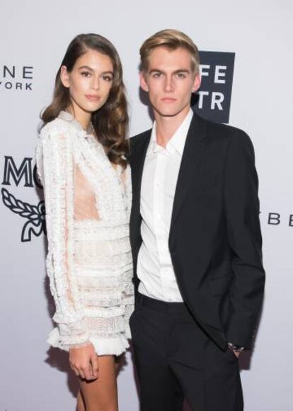 Kaia Gerber y Presley Gerber, en la Semana de la Moda de Nueva York.