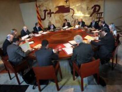 Vista general de una reunión semanal del gobierno catalán celebrada en el Palau de la Generalitat de Barcelona. EFE/archivo