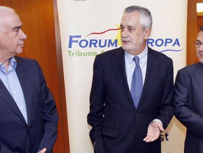 Luciano Alonso, José Antonio Griñán y Miguel Ángel Heredia en el Foro Nueva Economía, en Málaga