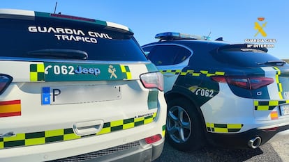 Vehículos de la Guardia Civil.