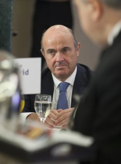 El ministro de Economía, Luis de Guindos, este lunes en Madrid.