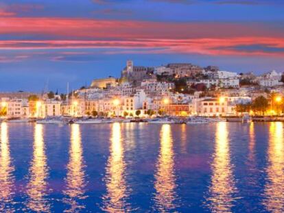 La zona del puerto de la ciudad de Ibiza concentra la mayor&iacute;a de los bares, restaurantes y tiendas de la isla.