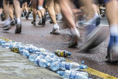 Participantes en una carrera popular. 