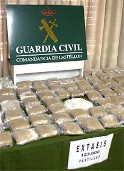 Alijo de pastillas intervenido por la Guardia Civil en Castellón.