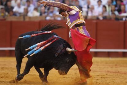 Manzanares, ayer con su quinto toro.