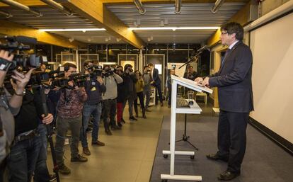 Carles Puigdemont al comienzo de su discurso en Gante.