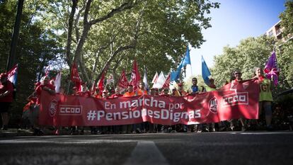 Marcha de jubilados en Valladolid para reclamar unas pensiones dignas