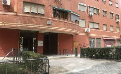 Fachada del edificio en el que se produjo el tiroteo.