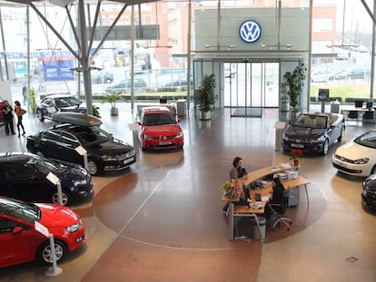 Un concesionario de la marca Volkswagen.