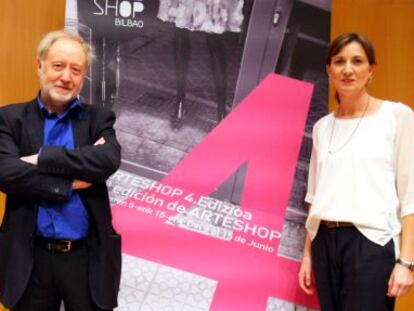 De izquierda a derecha, Arantza Lauzirika, Juan Zapater y Marta Ajuria.