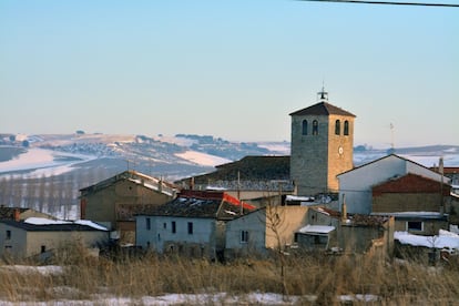 Vista general de la localidad de Tabanera de Cerrato, un pueblo palentino de 142 habitantes.