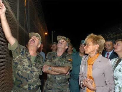 La vicepresidenta se ha desplazado a Melilla para analizar sobre el terreno la situación.