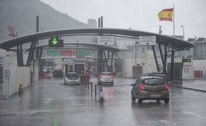 Paso fronterizo entre Gibraltar y La Línea de la Concepción.