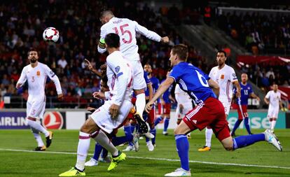 Ramos marca ante Liechtenstein