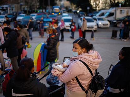 Entrega de regalos a niños vulnerables, este enero en Madrid (España).