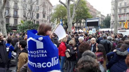 Manifestación multitudinaria en Barcelona por la acogida de las personas refugiadas.