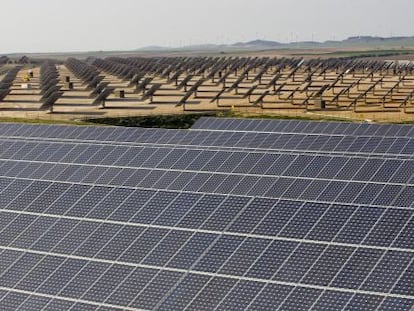 Planta solar de Monte Alto, en la localidad navarra de Milagro.