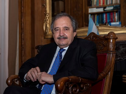 Entrevista a Ricardo Alfonsín, Embajador de Argentina en España, en su residencia oficial en Madrid.