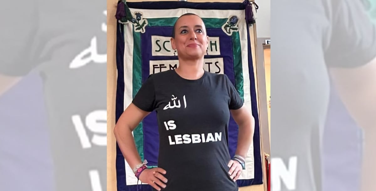 La justicia marroquí mantiene en prisión a Ibtissam Lachgar, la activista que se exhibió con el lema “Alá es lesbiana”