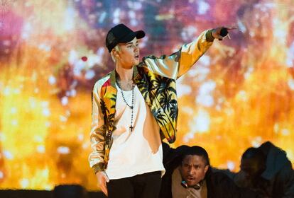 Justin Bieber ganó el Brit al mejor artista masculino internacional.