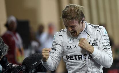 Rosberg celebra su victoria en Bahréin.