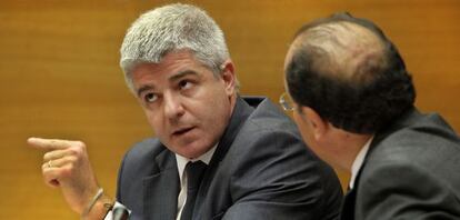 El director general de RTVV, José López Jaraba, ayer en la comisión de las Cortes.