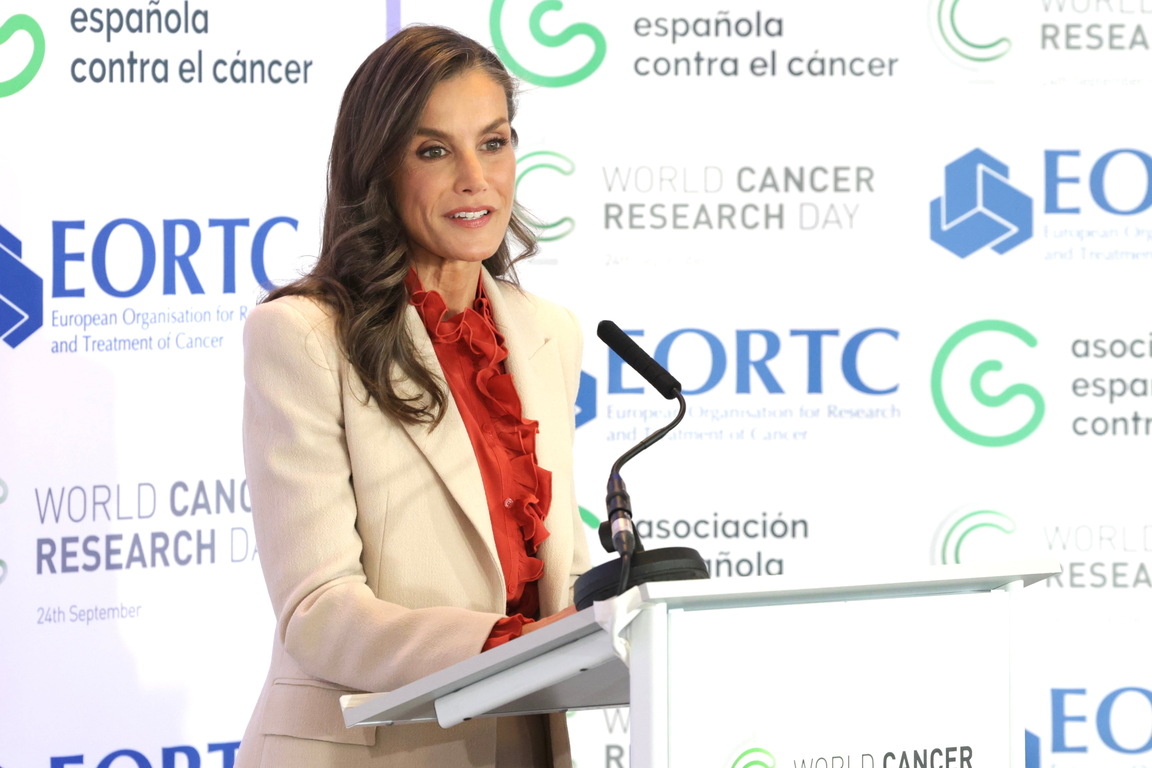 La Reine Letizia appelle à un investissement durable et à un accès universel à la recherche sur le cancer