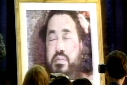 Una foto del fallecido líder terrorista Abu Musab al Zarqaui, mostrada por el Pentágono en Bagdad.