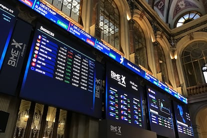 Interior de la Bolsa de Madrid. EFE