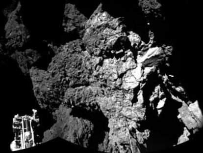 &#039;Philae&#039;, posado en el cometa y fotografiado por &#039;Rosetta&#039;.