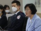 17 July 2020, South Korea, Seoul: South Korean Minister of Gender Equality and Family Lee Jung-ok (R) presides over an emergency meeting at the government complex to discuss measures to prevent sexual harassment and abuse at public organizations and protect victims. Photo: -/YNA/dpa
17/07/2020 ONLY FOR USE IN SPAIN